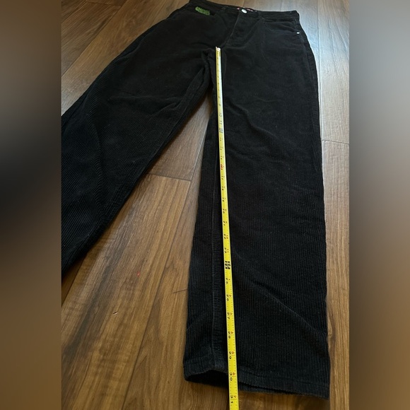Empyre Tori Corduroy Pants Womens 28x30 Size 8 Black Loose Fit Skater Baggy Y2K - Picture 6 of 8